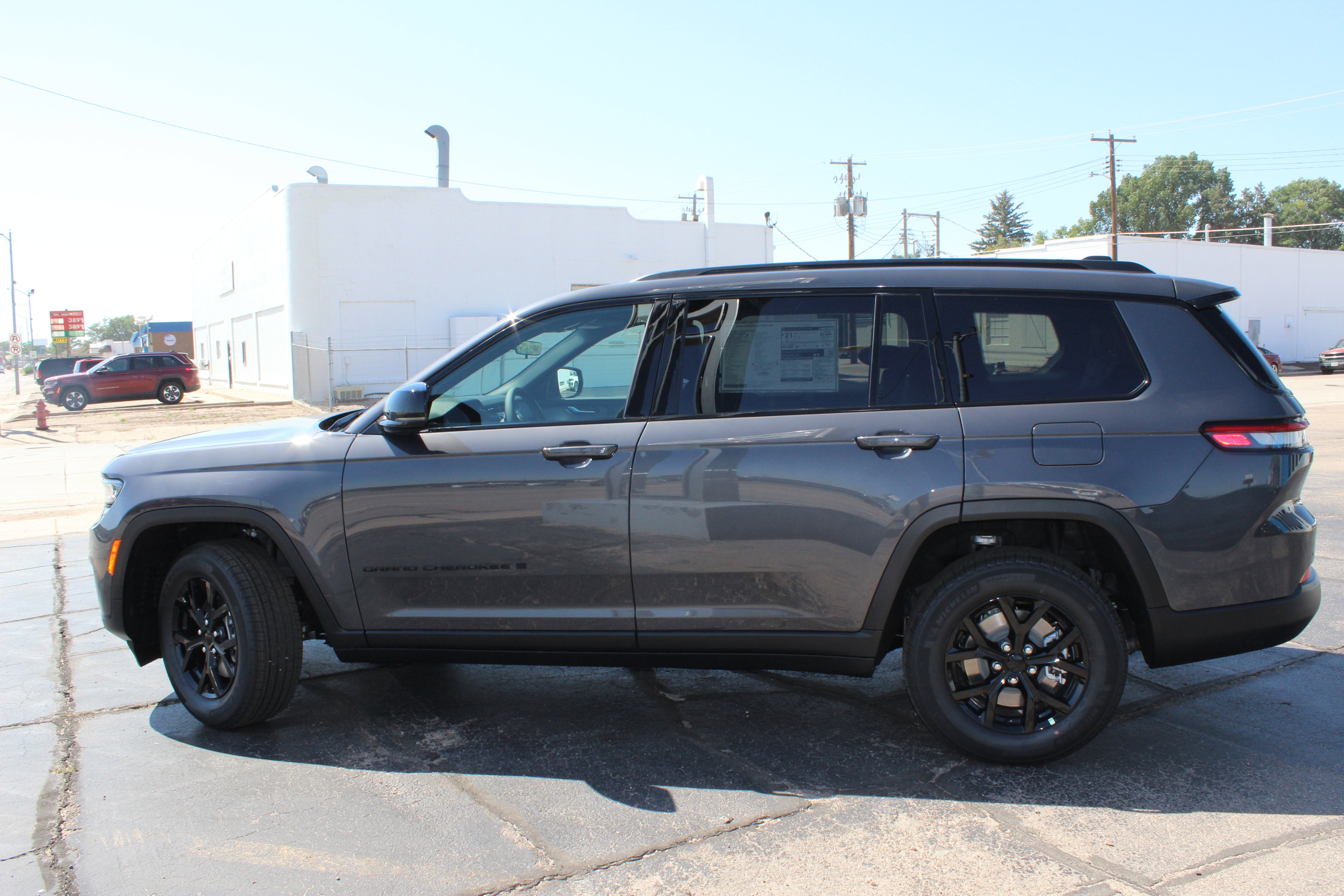 2025 Jeep Grand Cherokee GRAND CHEROKEE L ALTITUDE X 4X4
