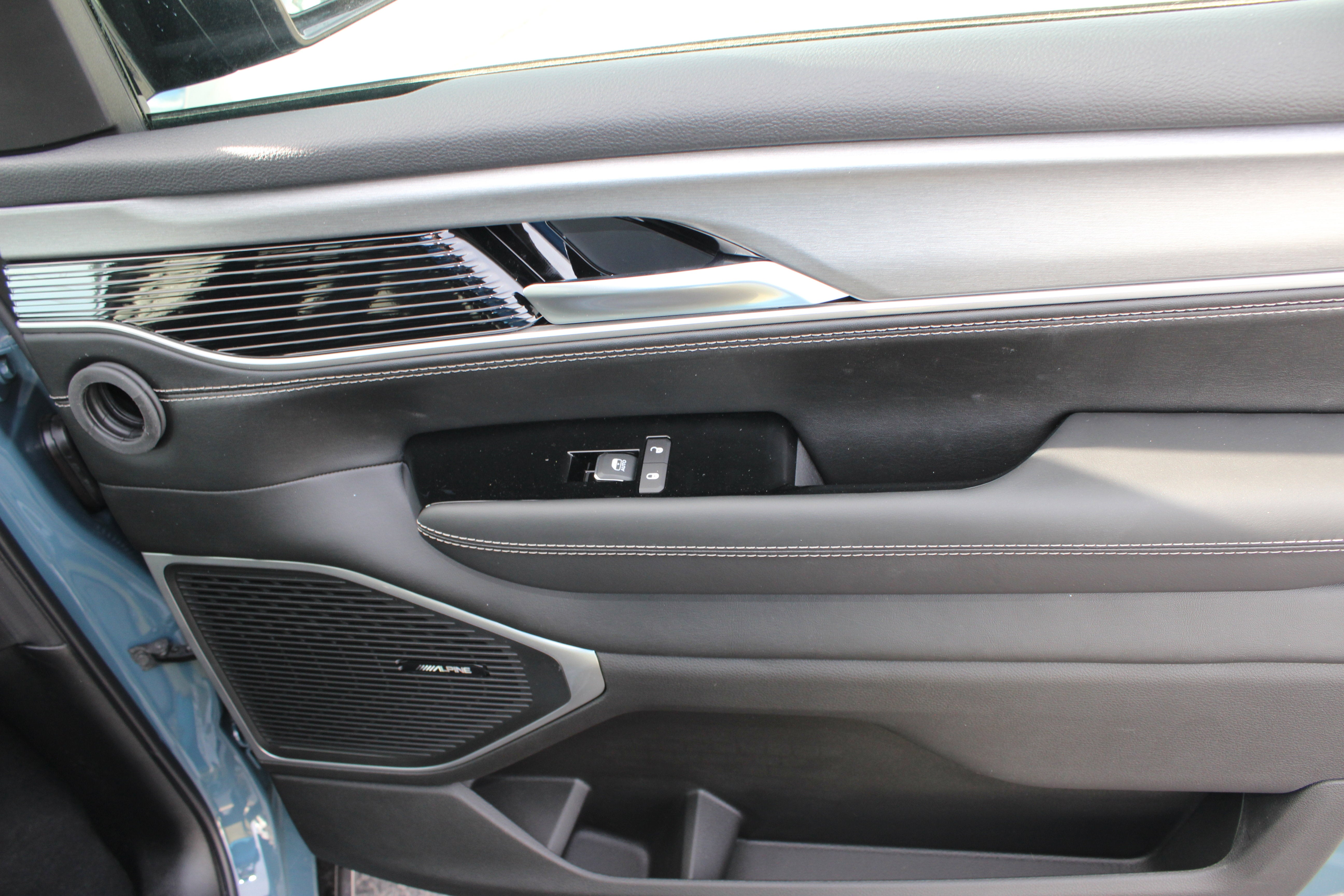 2026 Jeep Grand Wagoneer GRAND WAGONEER L LIMITED ALTITUDE 4X4