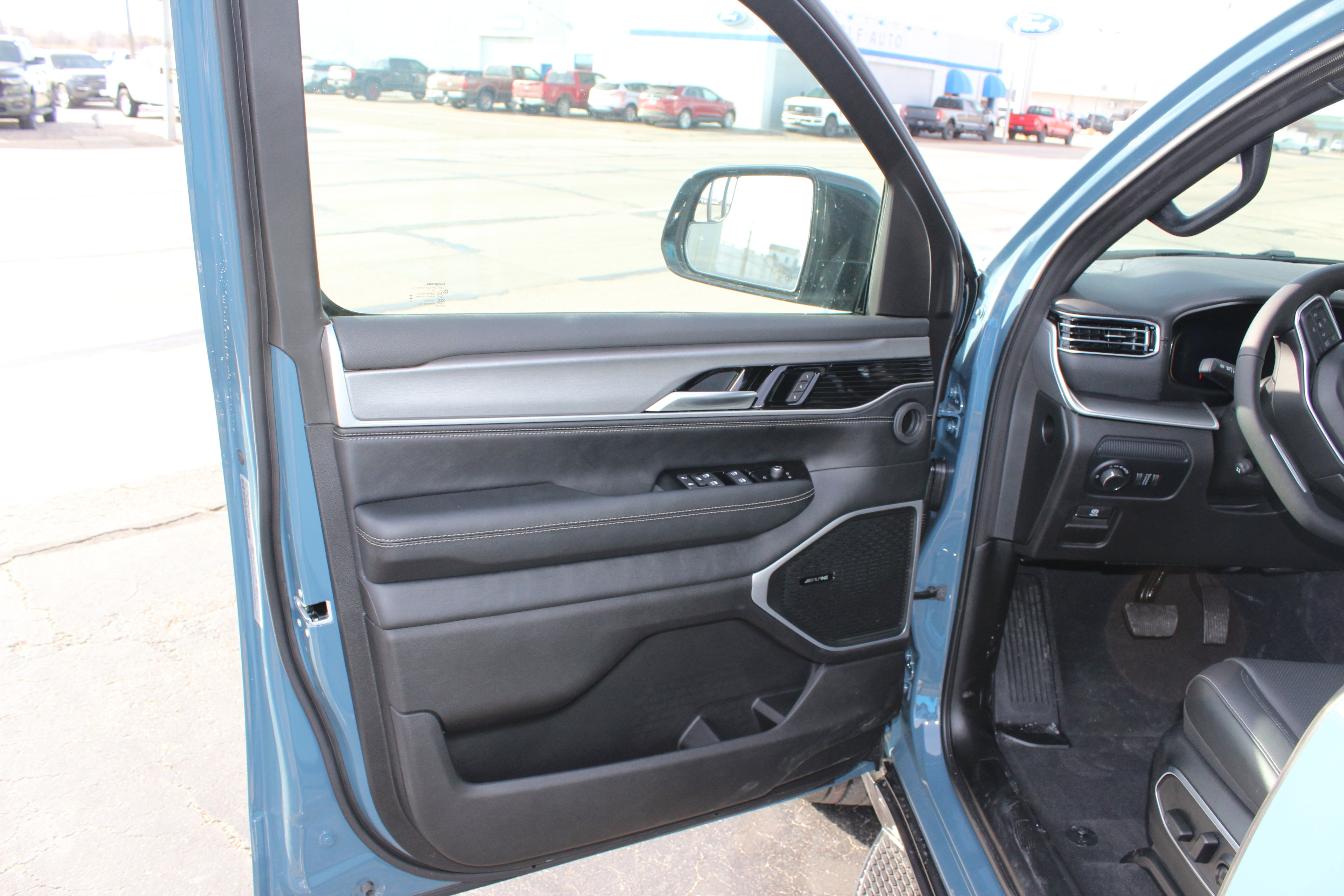 2026 Jeep Grand Wagoneer GRAND WAGONEER L LIMITED ALTITUDE 4X4