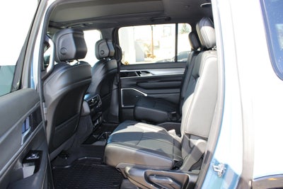 2026 Jeep Grand Wagoneer GRAND WAGONEER UPLAND 4X4