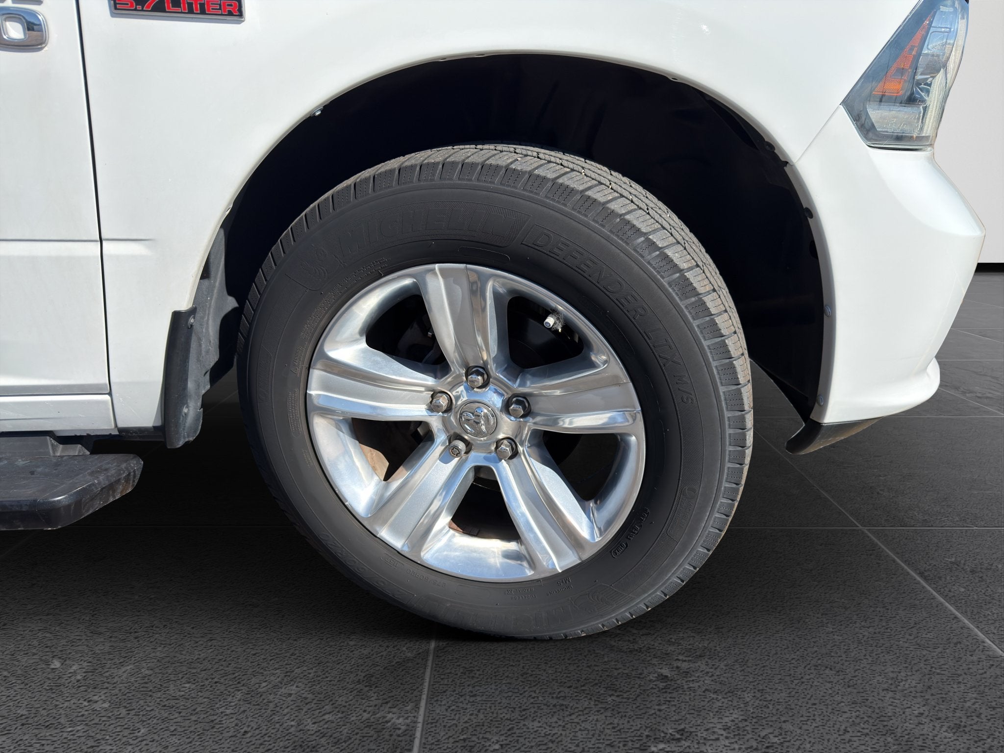 2016 RAM 1500 Sport