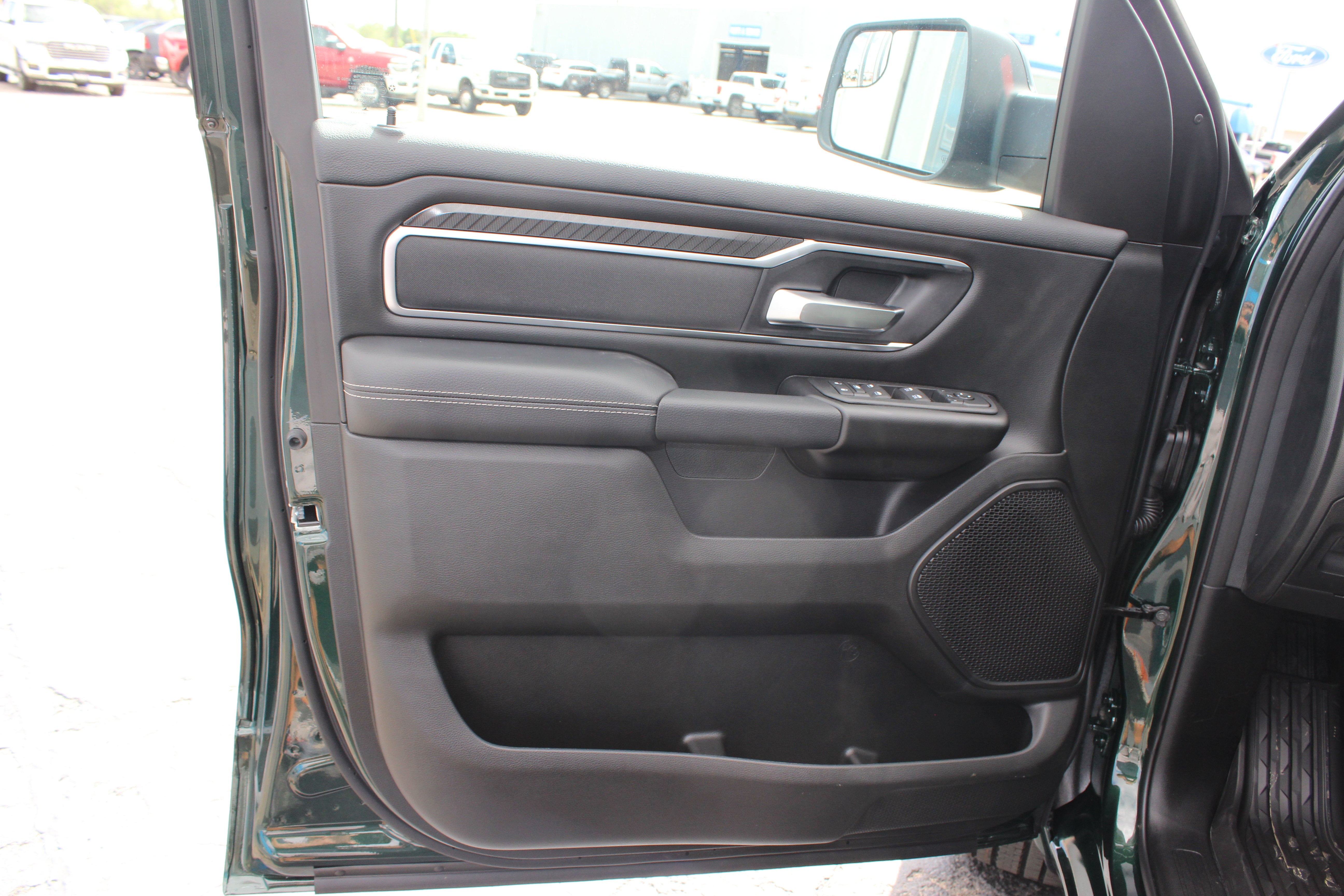 2027 RAM Ram 1500 RAM 1500 BIG HORN CREW CAB 4X4 5'7' BOX