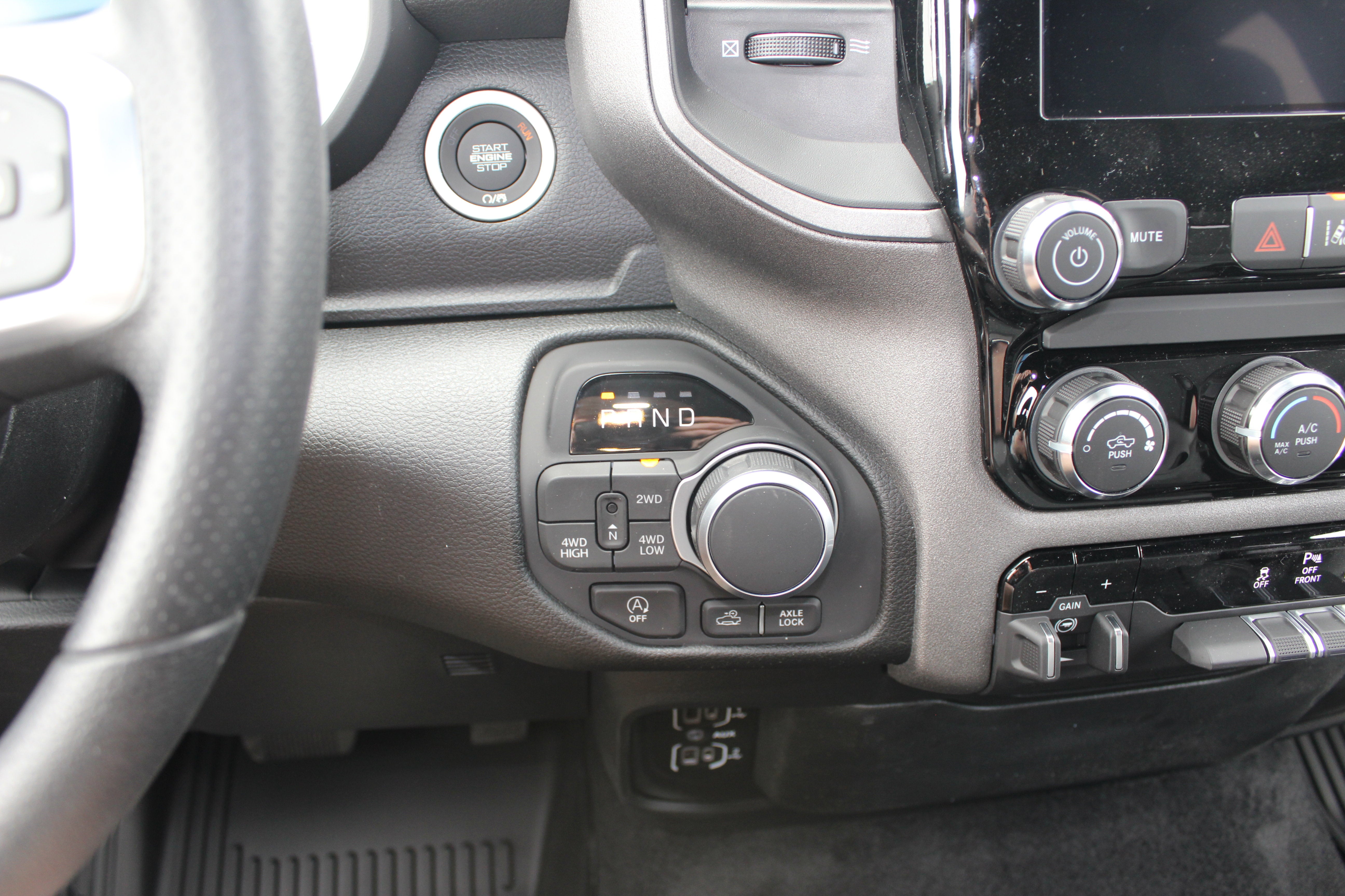 2026 RAM Ram 1500 RAM 1500 WARLOCK CREW CAB 4X4 5'7' BOX