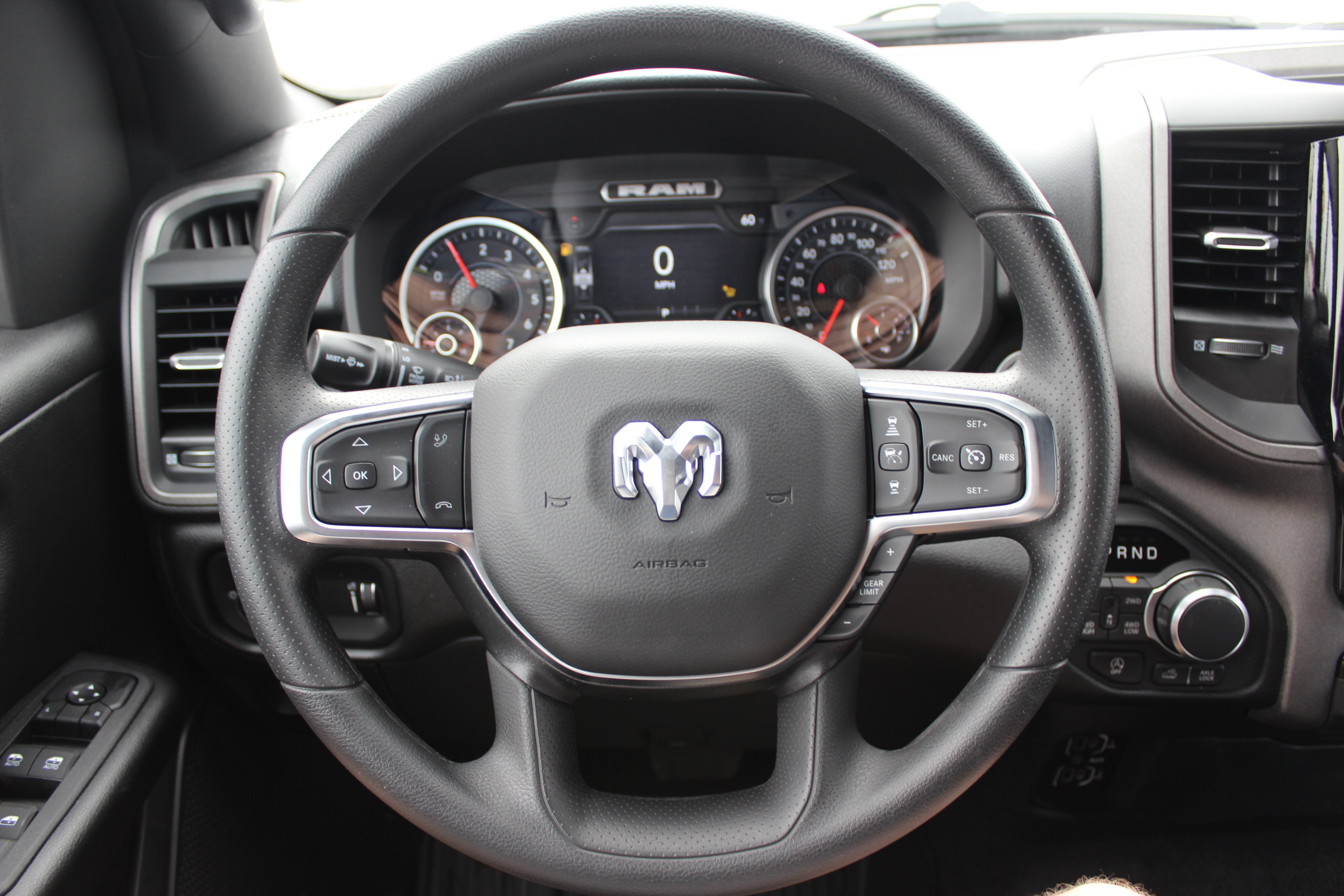 2026 RAM Ram 1500 RAM 1500 WARLOCK CREW CAB 4X4 5'7' BOX