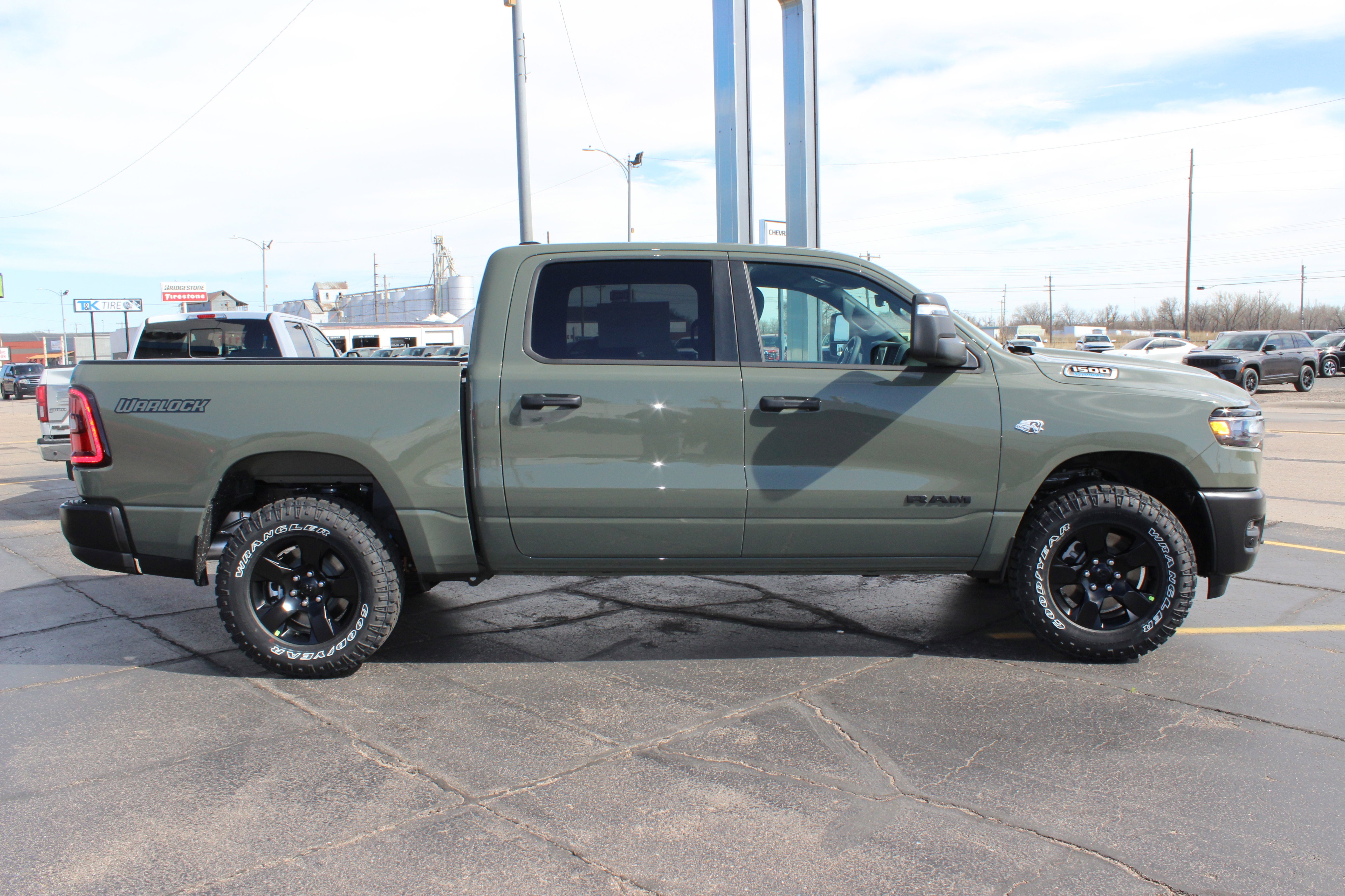 2026 RAM Ram 1500 RAM 1500 WARLOCK CREW CAB 4X4 5'7' BOX