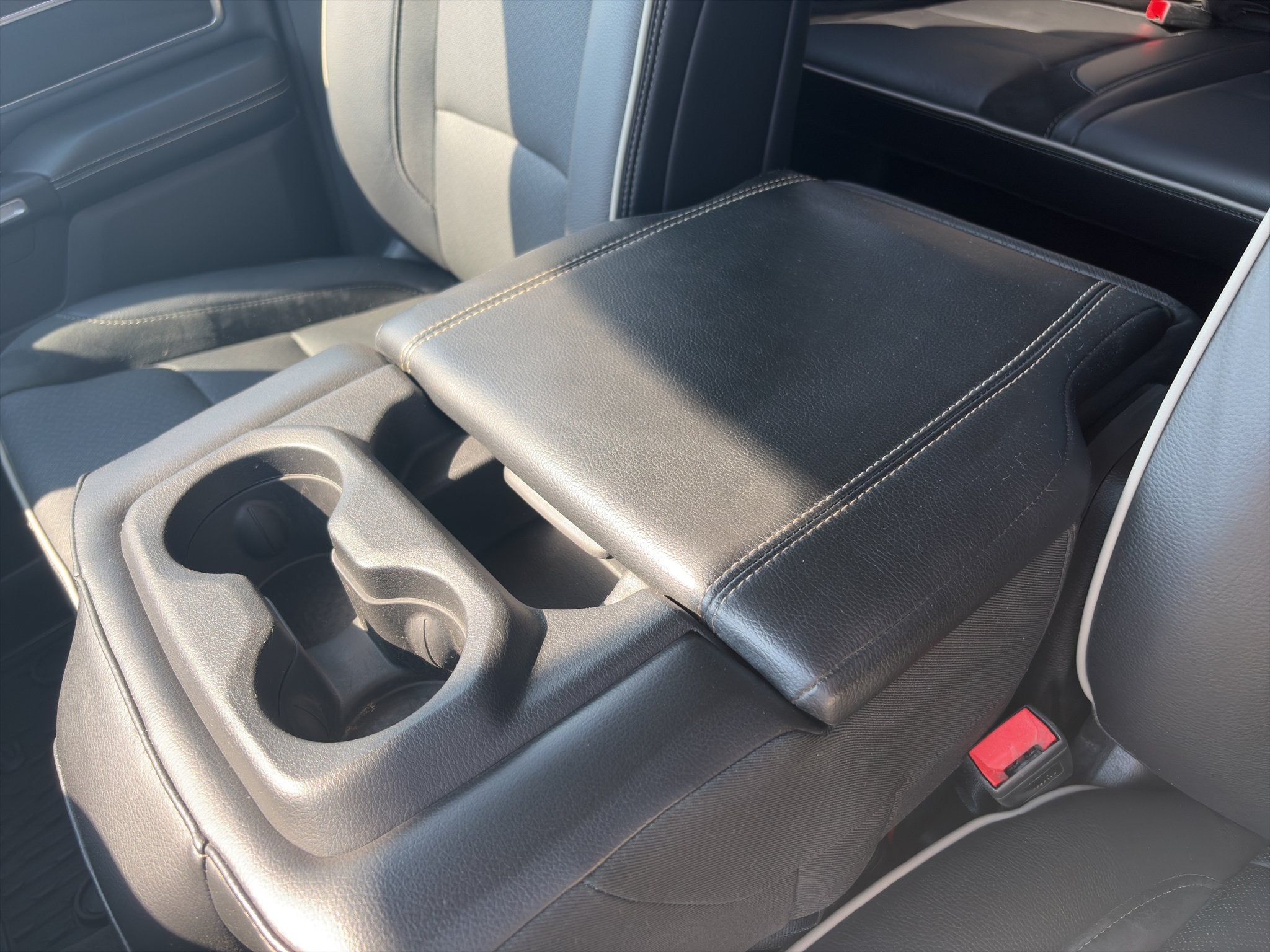2021 RAM 1500 Laramie Crew Cab 4x4 5'7' Box