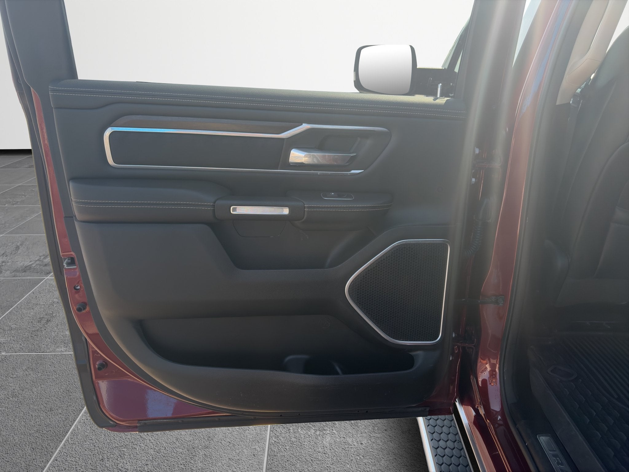 2021 RAM 1500 Laramie Crew Cab 4x4 5'7' Box