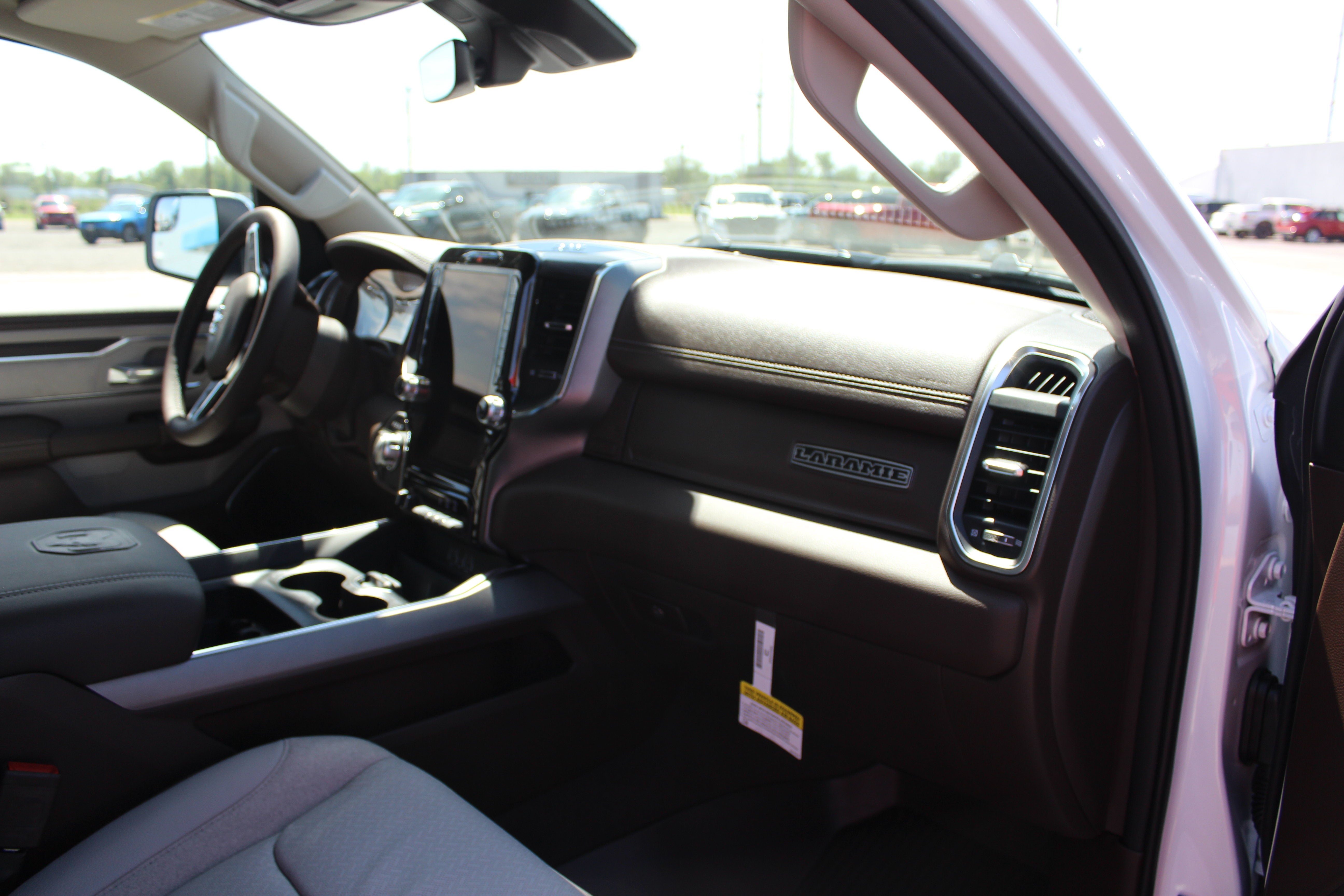 2027 RAM Ram 1500 RAM 1500 LARAMIE CREW CAB 4X4 5'7' BOX