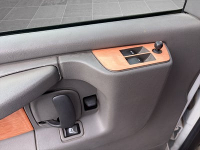 2008 Chevrolet Express Cargo Van Y3H Paratransit