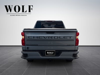 2023 Chevrolet Silverado 1500 4WD Crew Cab Short Bed Custom
