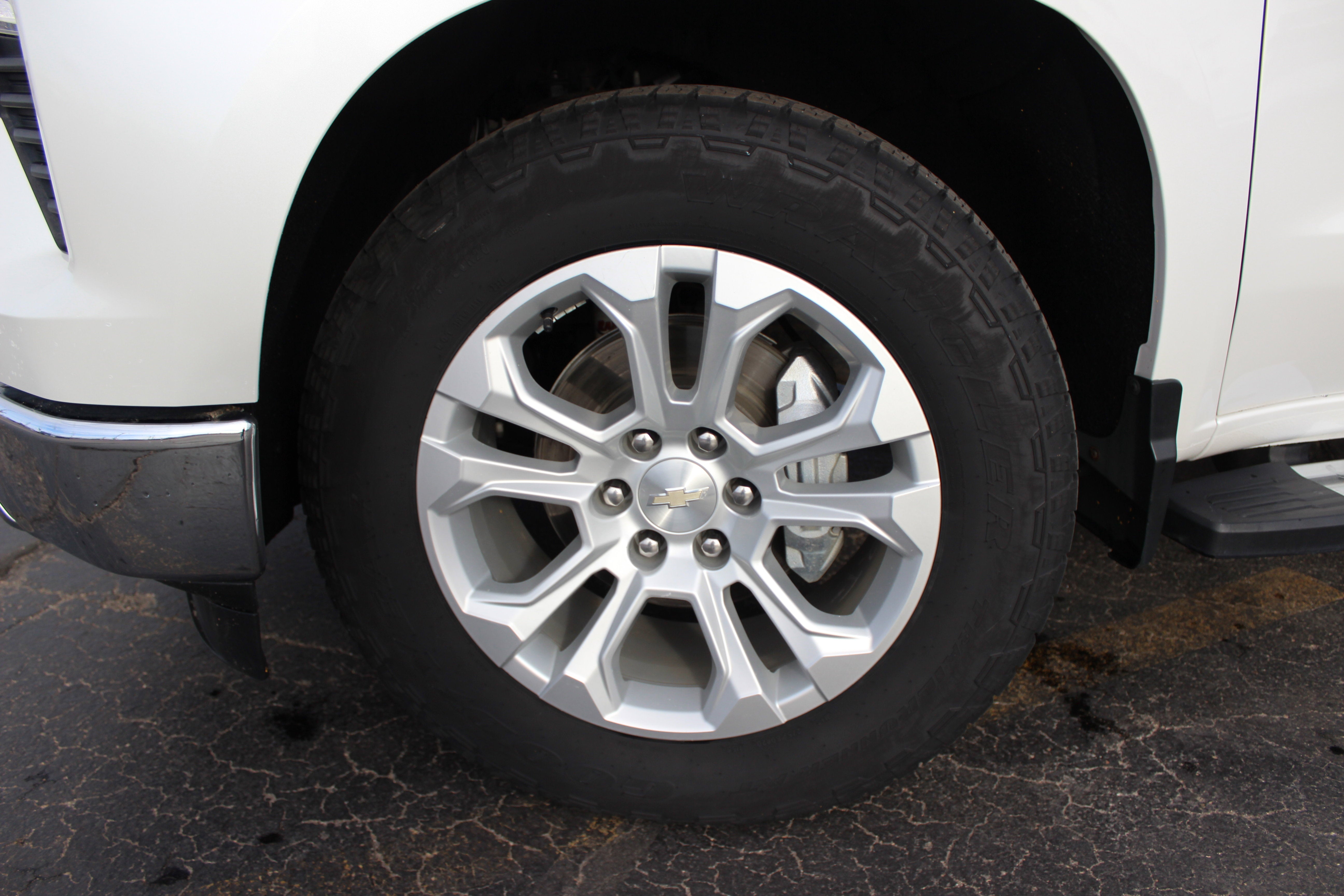 2022 Chevrolet Silverado 1500 4WD Crew Cab Standard Bed LTZ