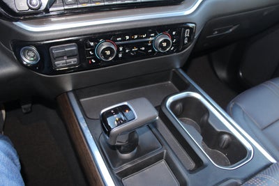 2022 Chevrolet Silverado 1500 4WD Crew Cab Short Bed High Country