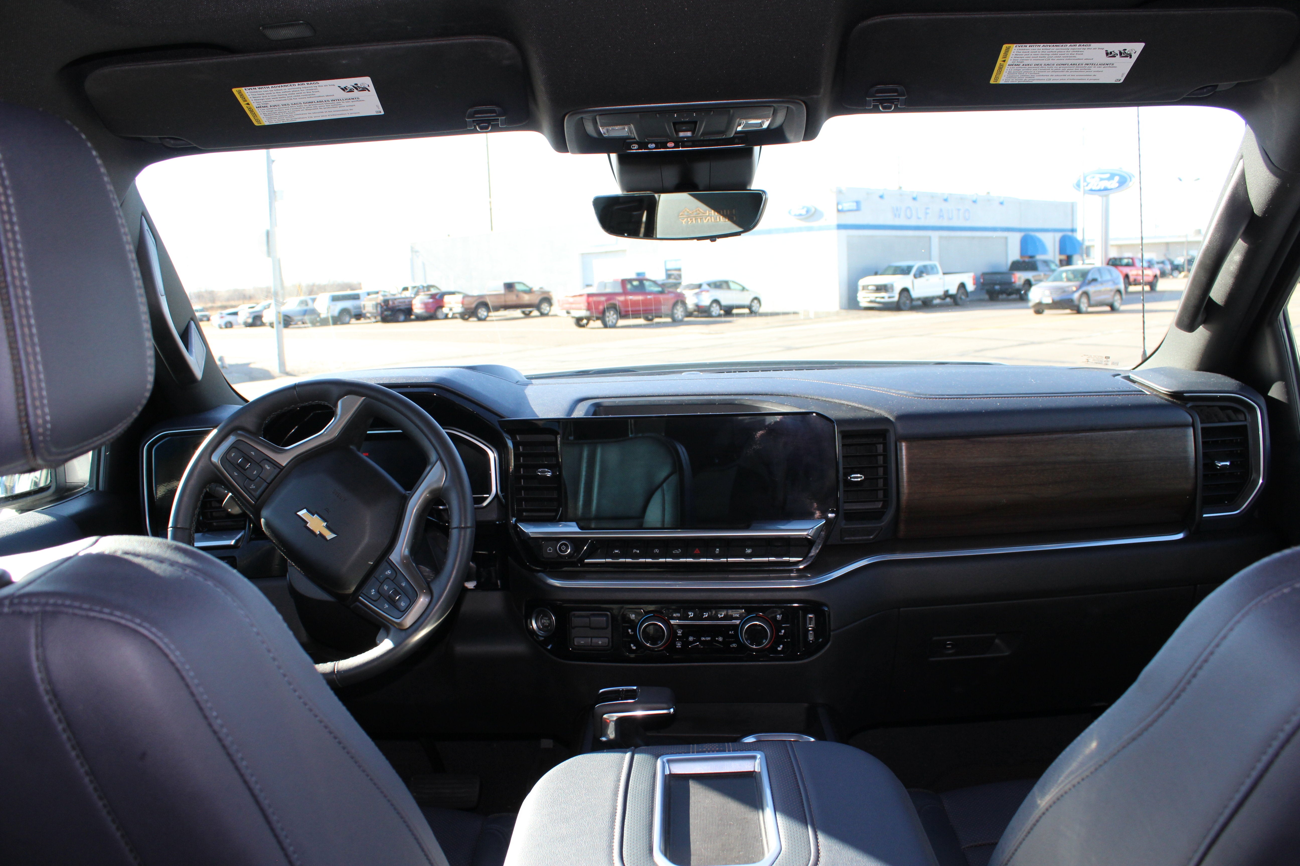 2022 Chevrolet Silverado 1500 4WD Crew Cab Short Bed High Country