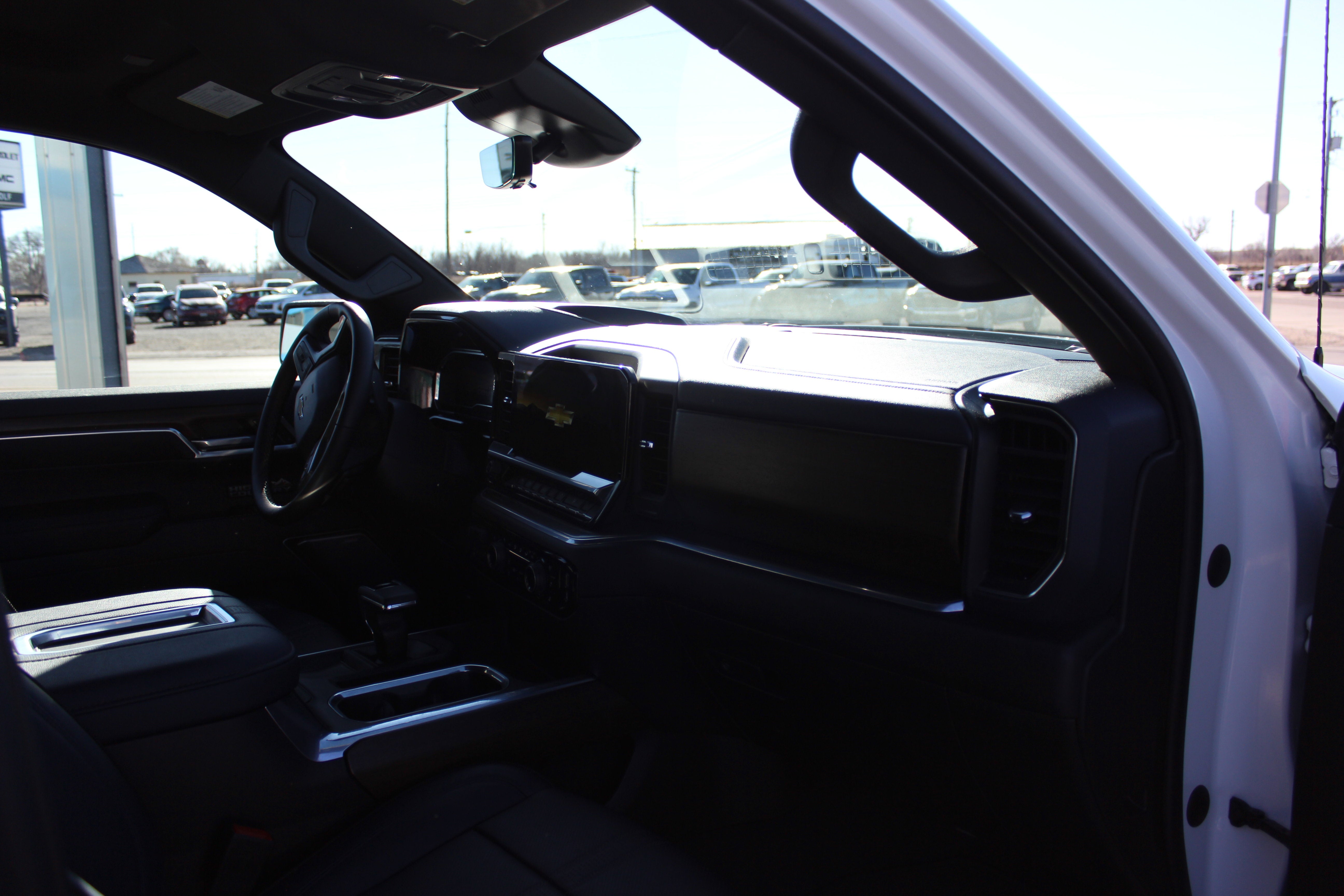 2022 Chevrolet Silverado 1500 4WD Crew Cab Short Bed High Country