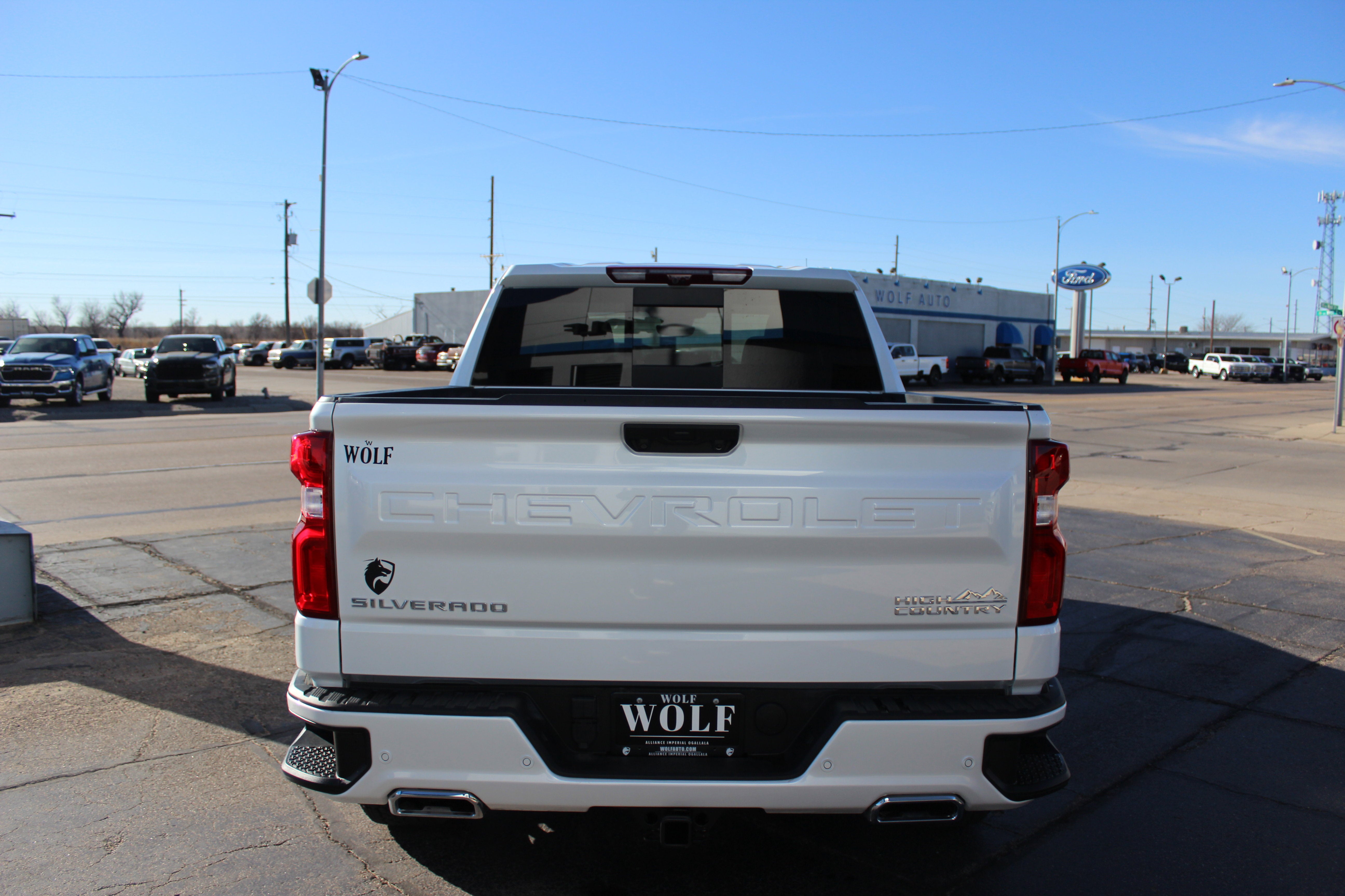 2022 Chevrolet Silverado 1500 4WD Crew Cab Short Bed High Country