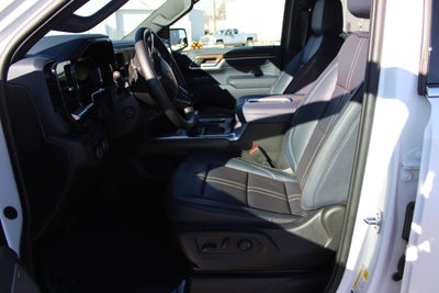 2022 Chevrolet Silverado 1500 4WD Crew Cab Short Bed High Country