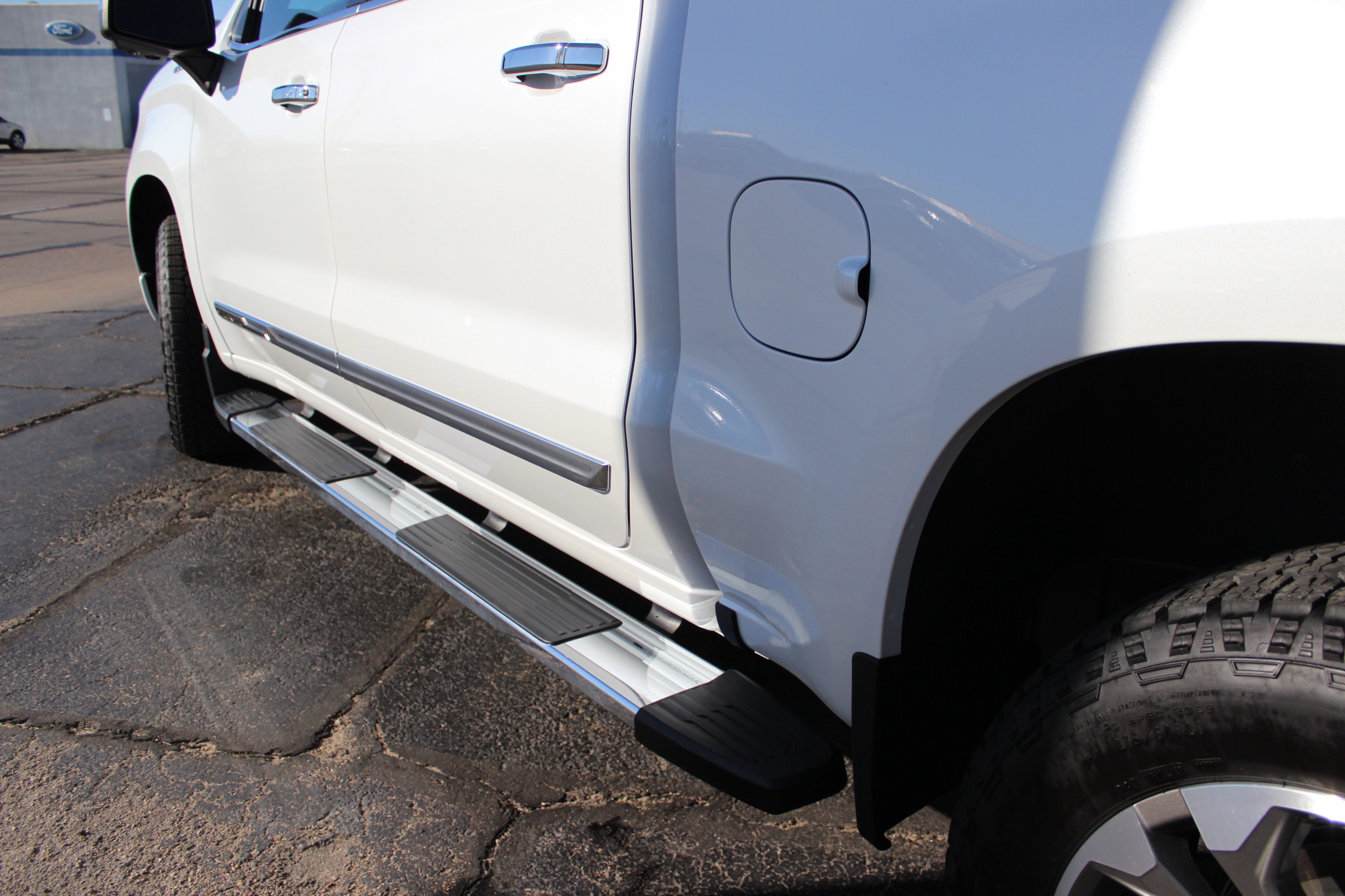 2022 Chevrolet Silverado 1500 4WD Crew Cab Short Bed High Country