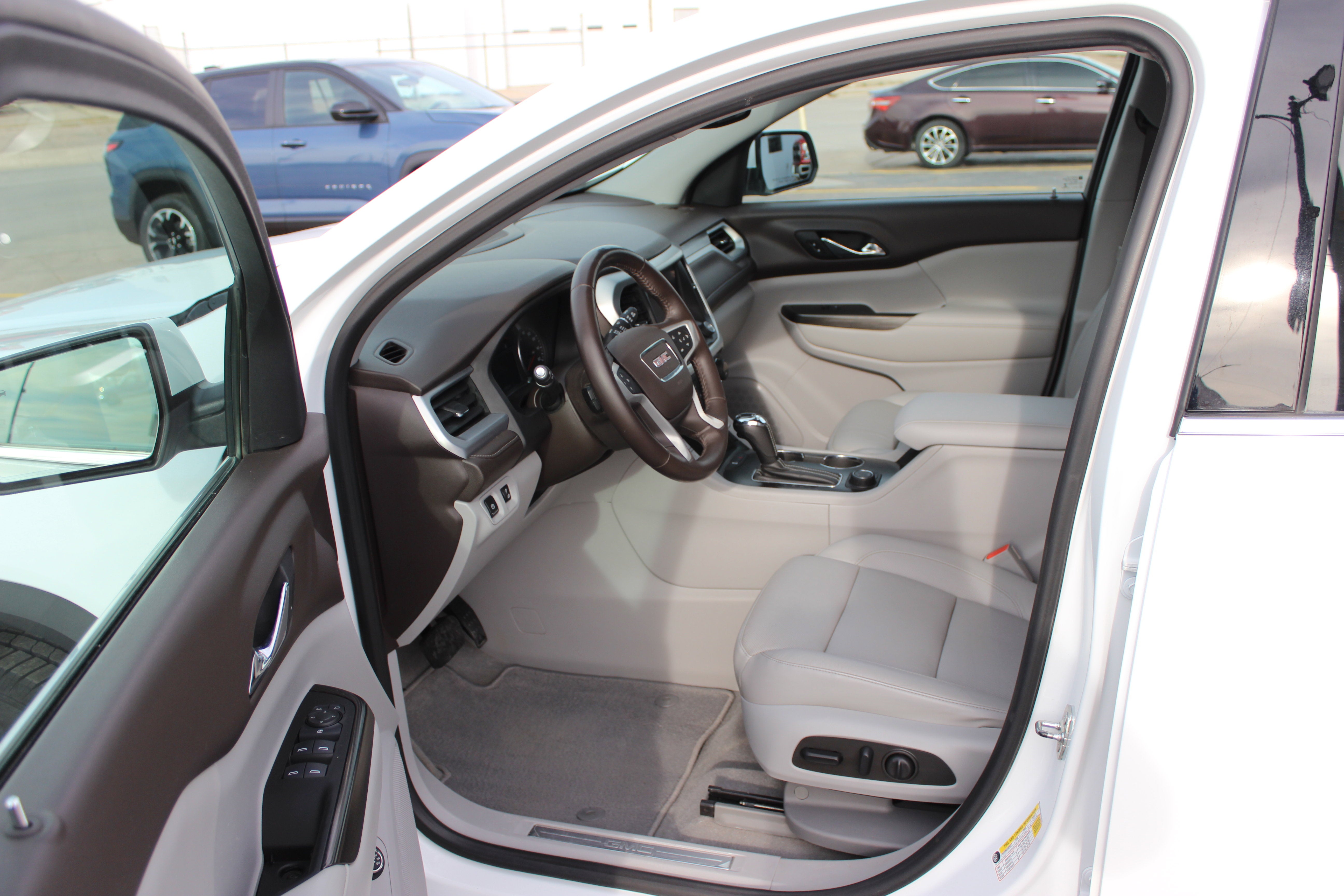 2017 GMC Acadia SLT-1