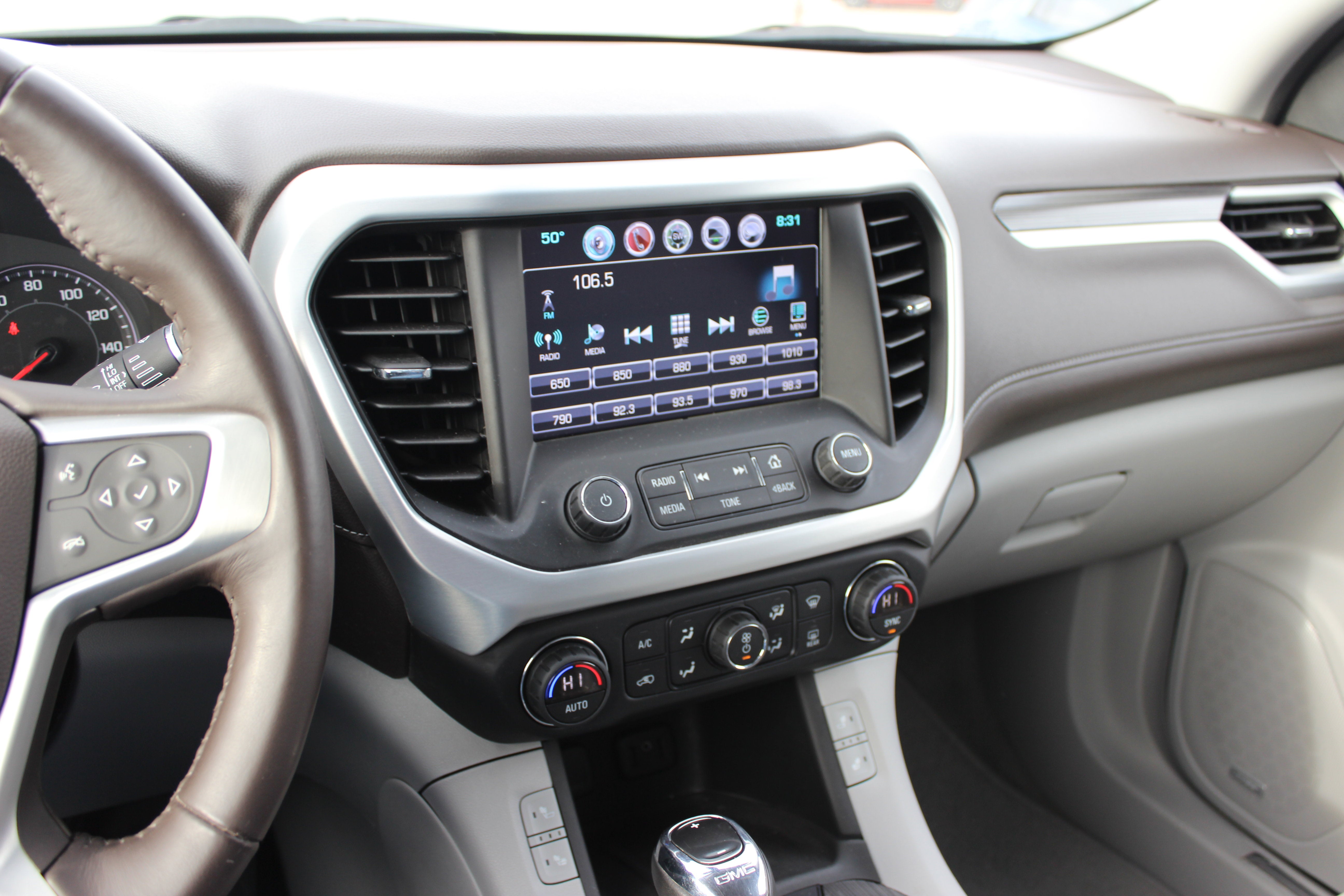 2017 GMC Acadia SLT-1