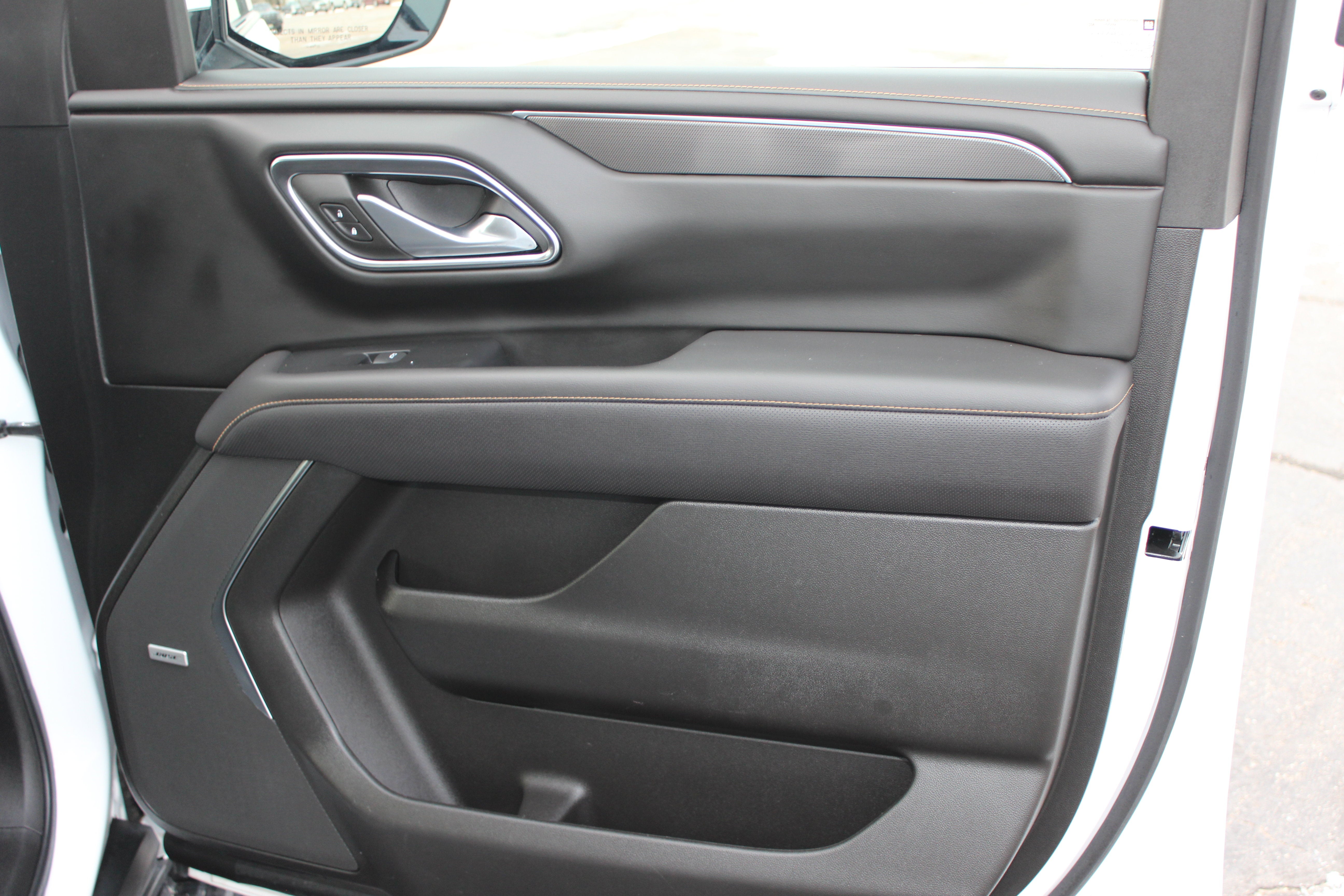 2023 GMC Yukon XL 4WD AT4