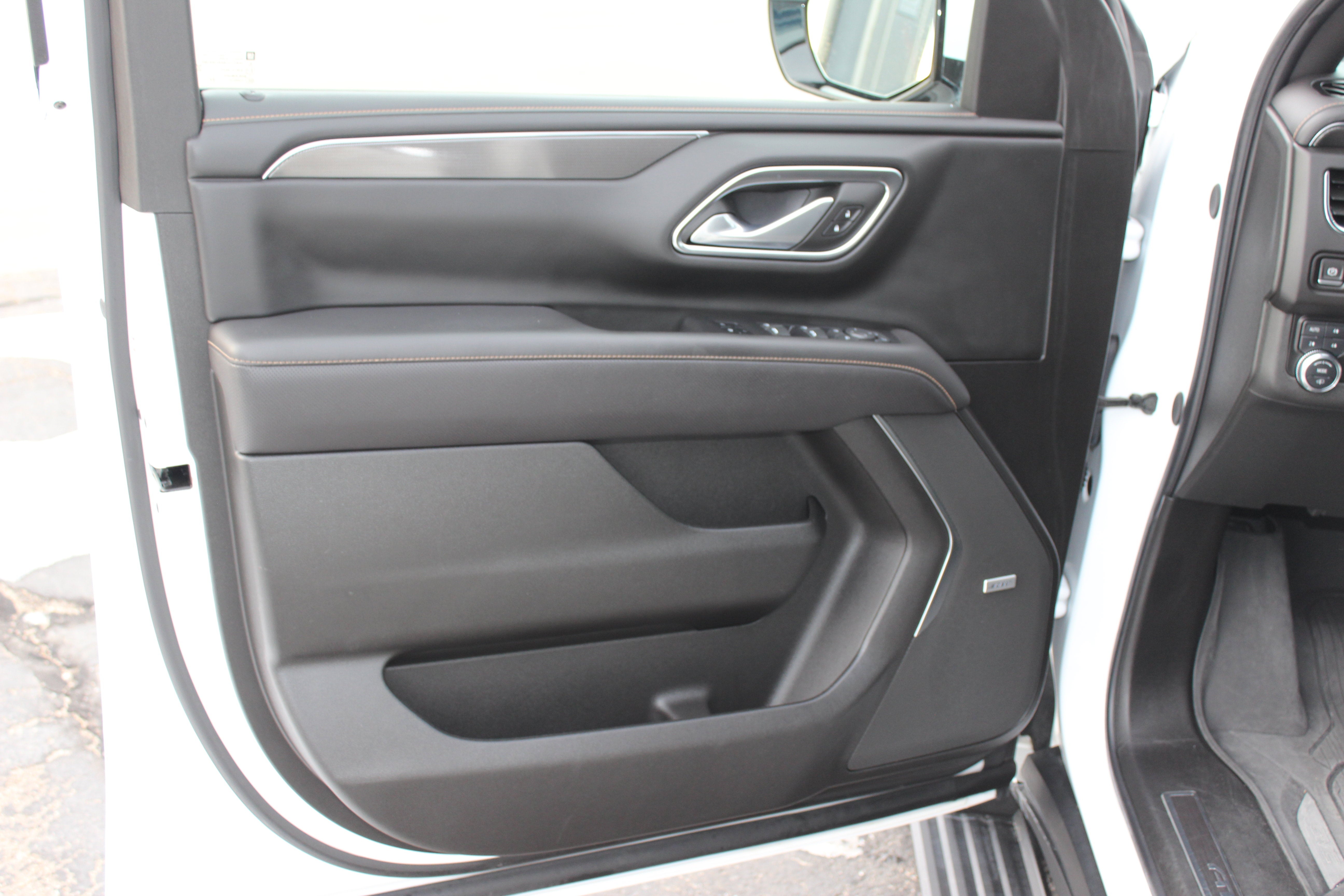 2023 GMC Yukon XL 4WD AT4