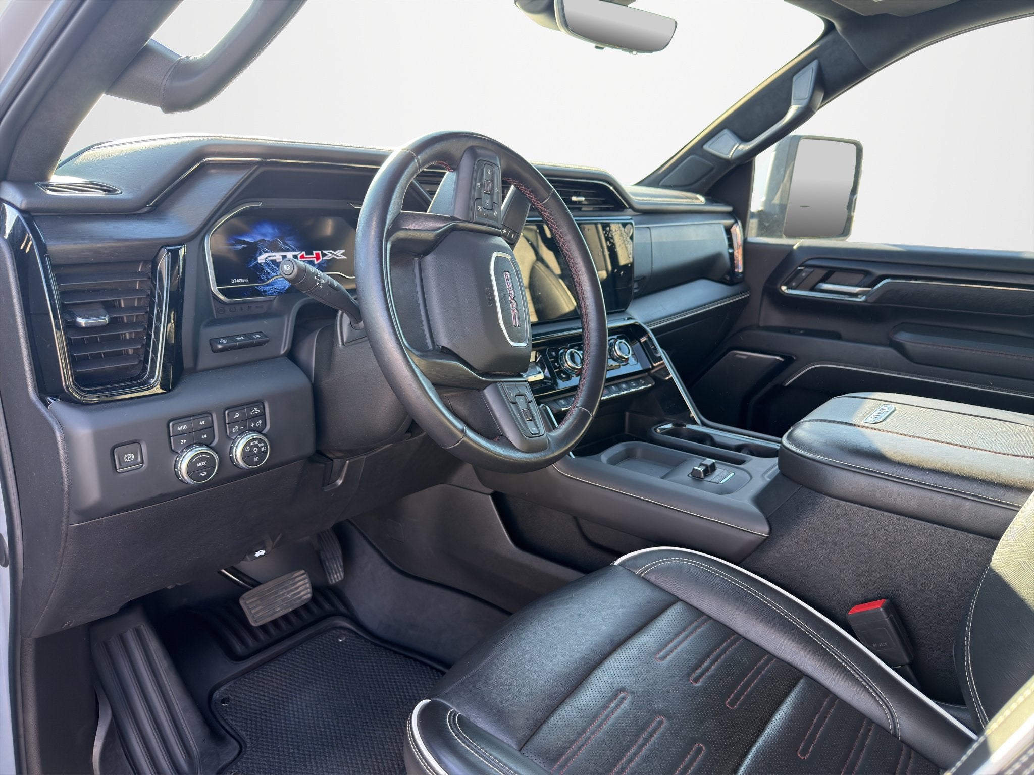 2024 GMC Sierra 2500HD 4WD Crew Cab Standard Bed AT4X