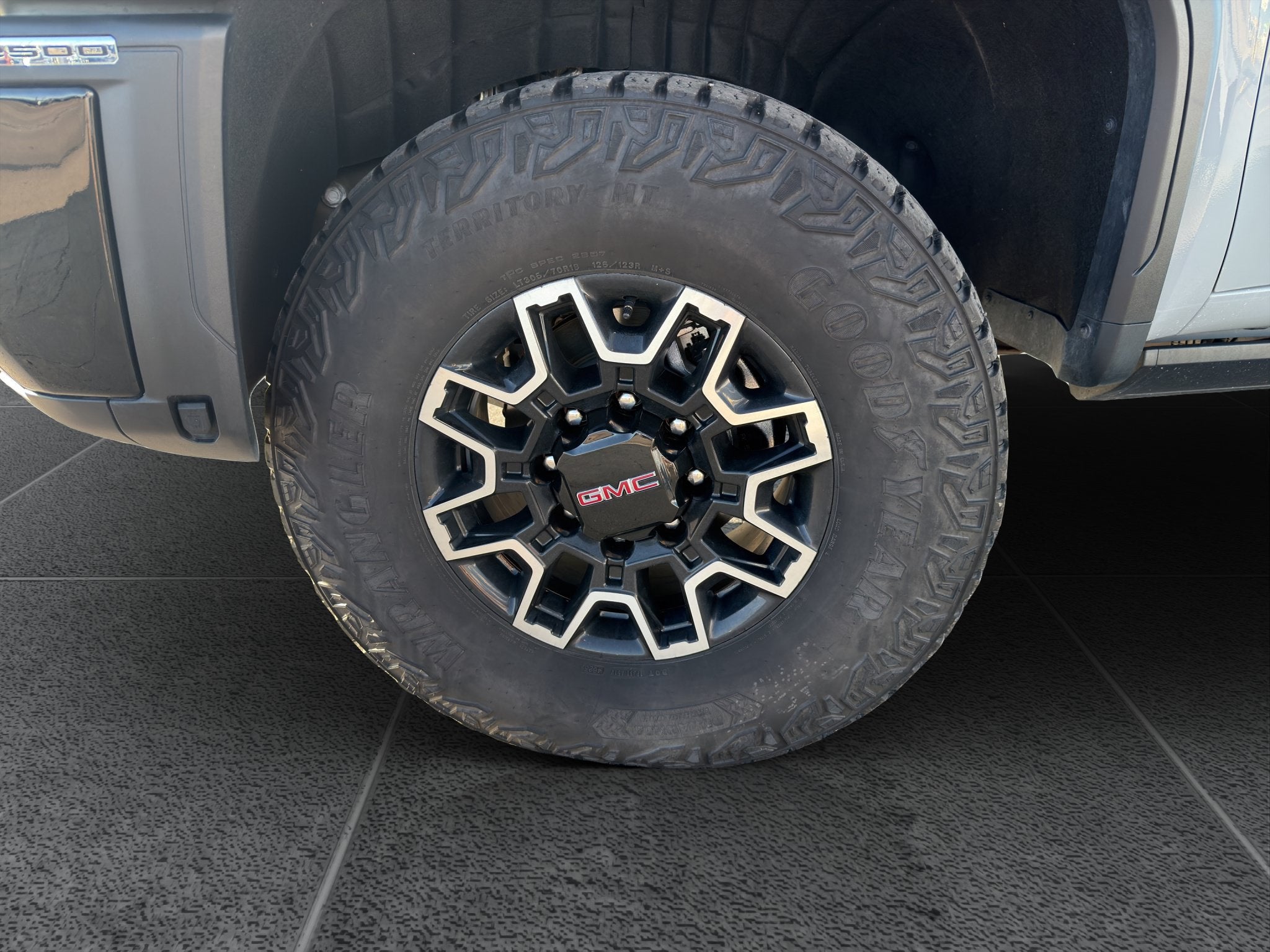 2024 GMC Sierra 2500HD 4WD Crew Cab Standard Bed AT4X