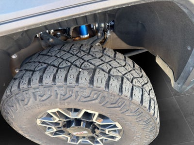 2024 GMC Sierra 2500HD 4WD Crew Cab Standard Bed AT4X