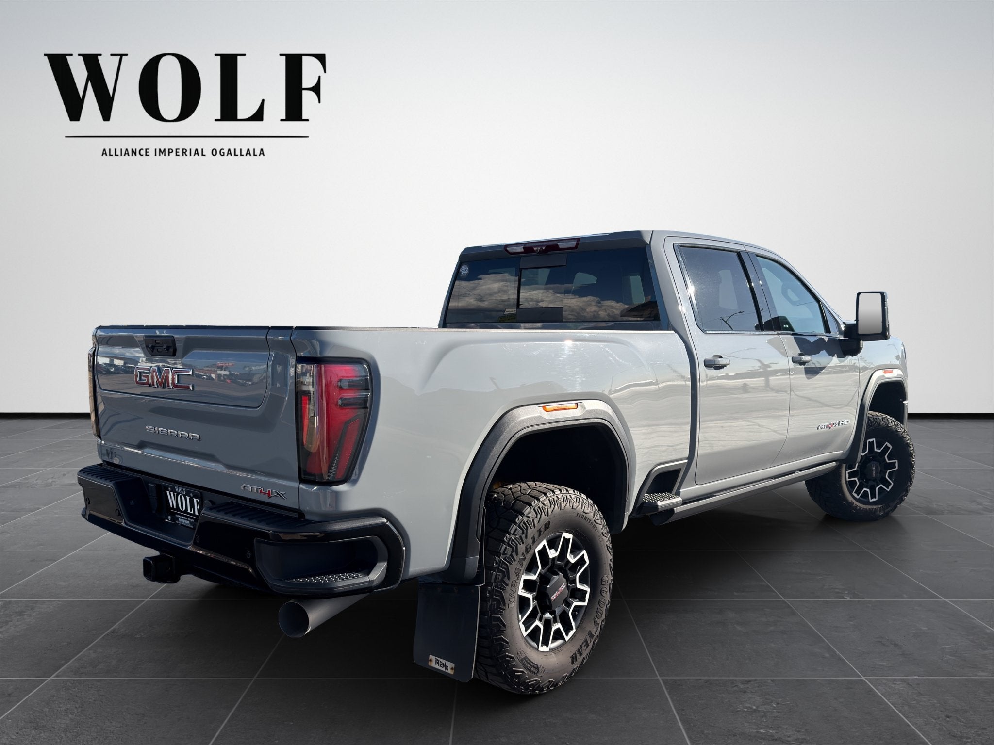 2024 GMC Sierra 2500HD 4WD Crew Cab Standard Bed AT4X