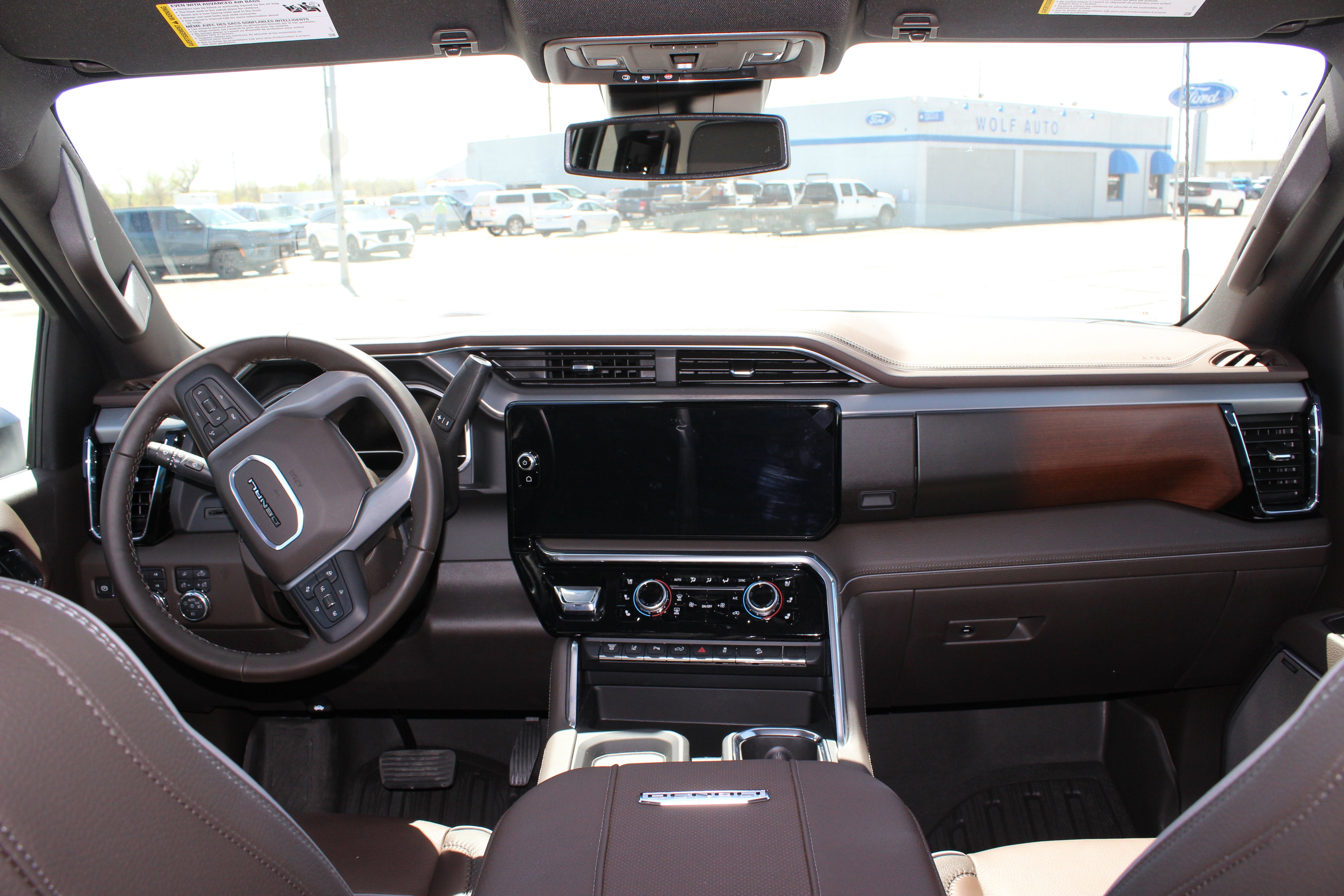 2025 GMC Sierra 3500HD 4WD Crew Cab Standard Bed Denali