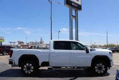 2025 GMC Sierra 3500HD 4WD Crew Cab Standard Bed Denali