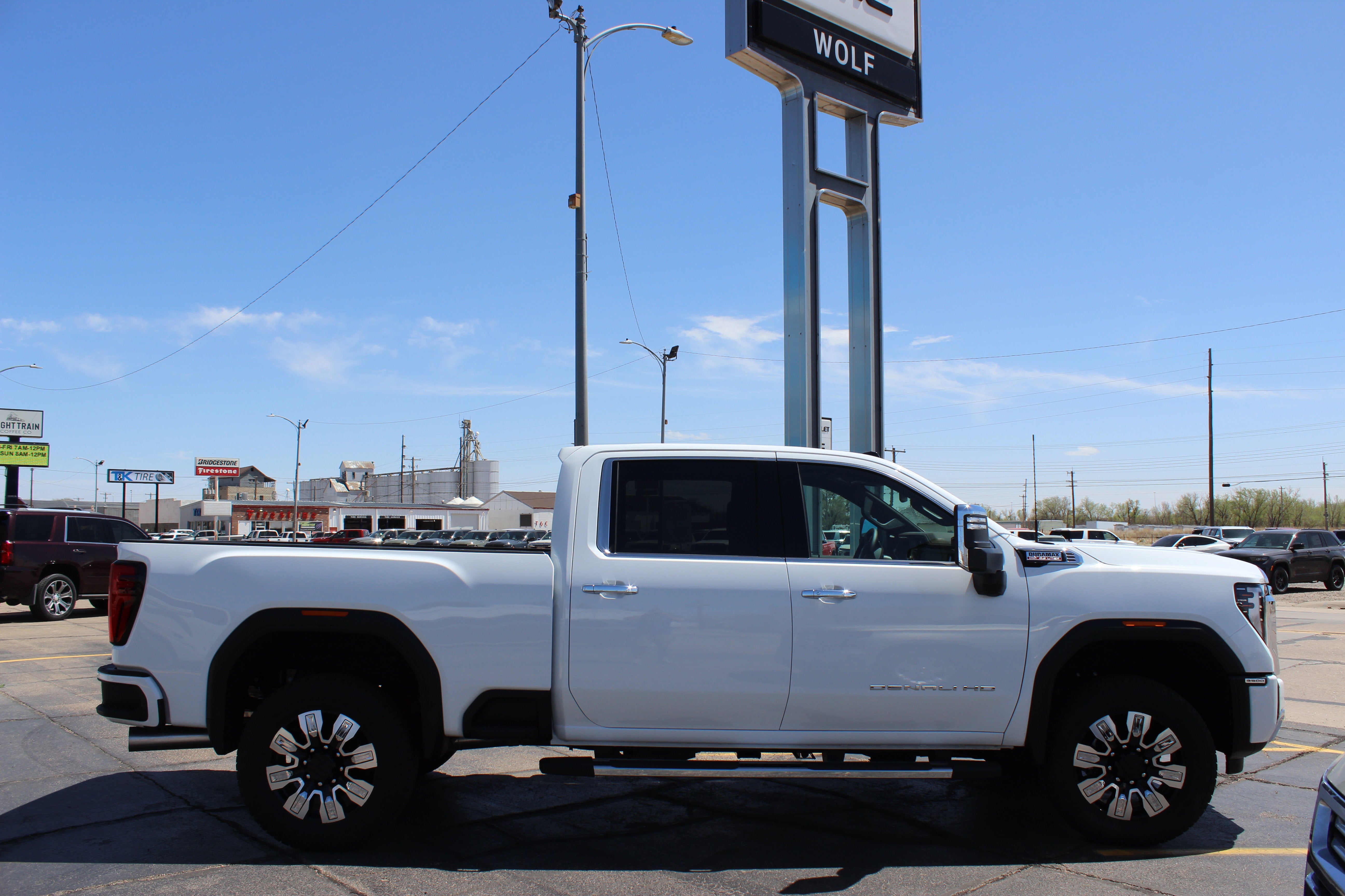 2025 GMC Sierra 3500HD 4WD Crew Cab Standard Bed Denali