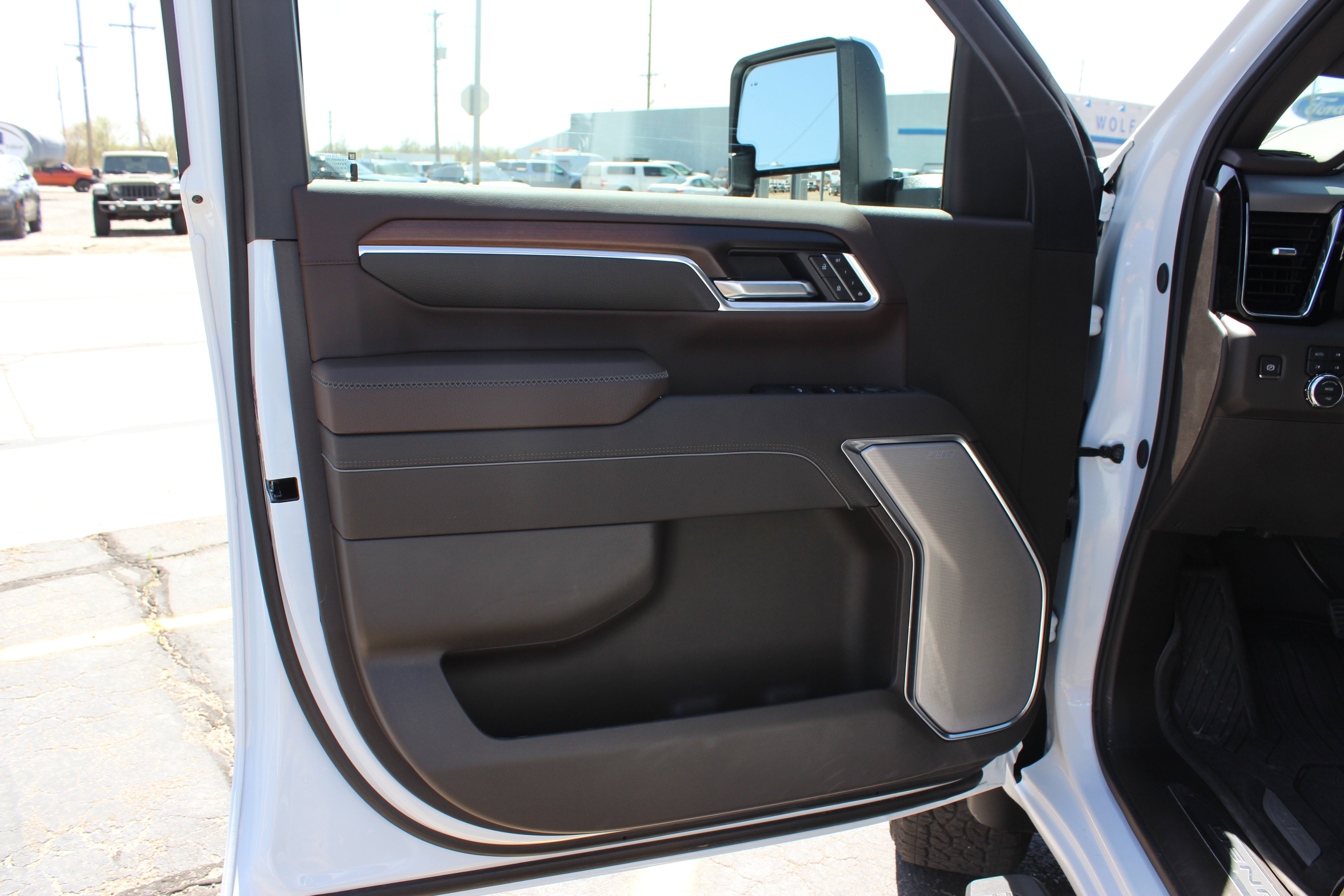 2025 GMC Sierra 3500HD 4WD Crew Cab Standard Bed Denali