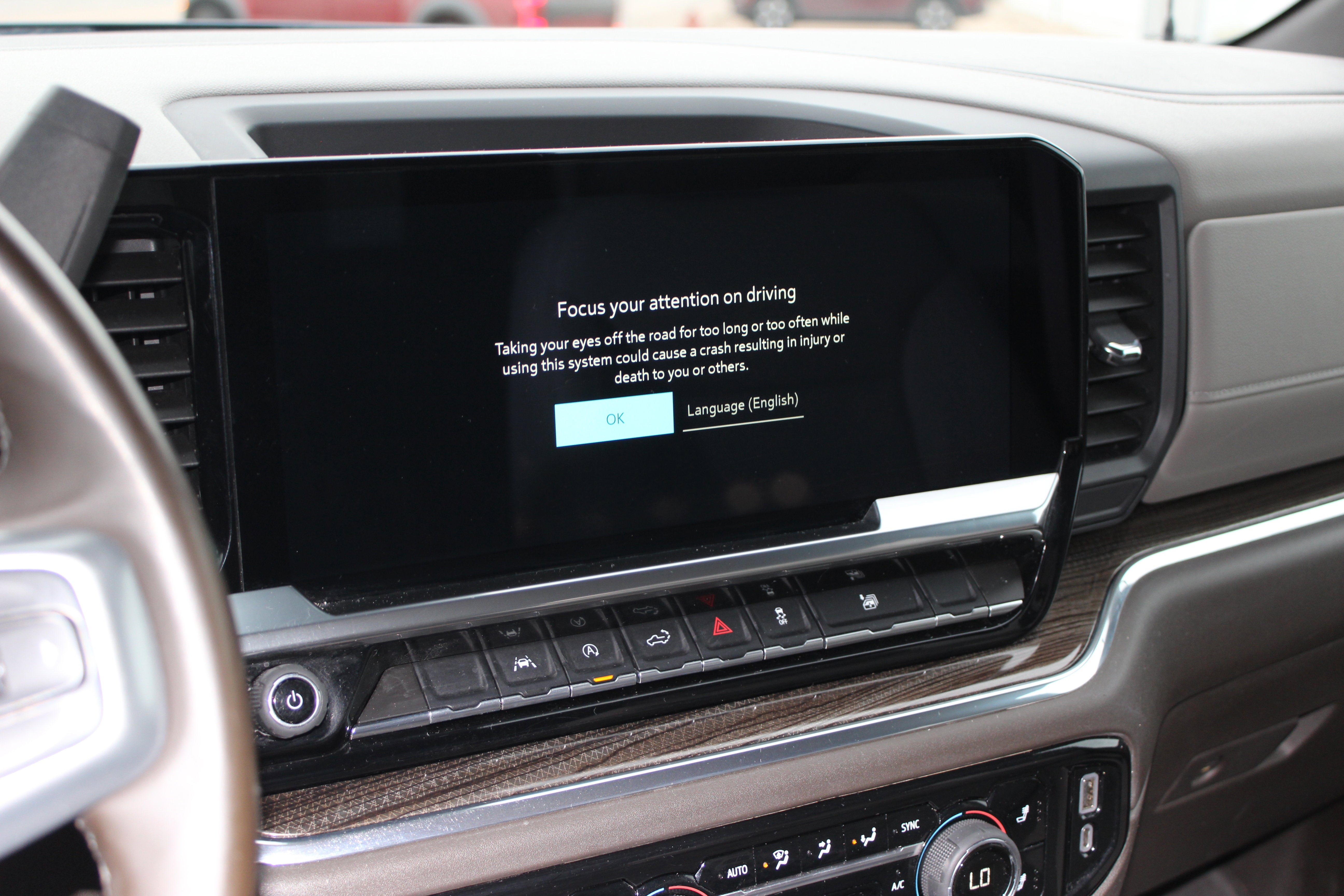 2023 Chevrolet Silverado 1500 4WD Crew Cab Standard Bed LT