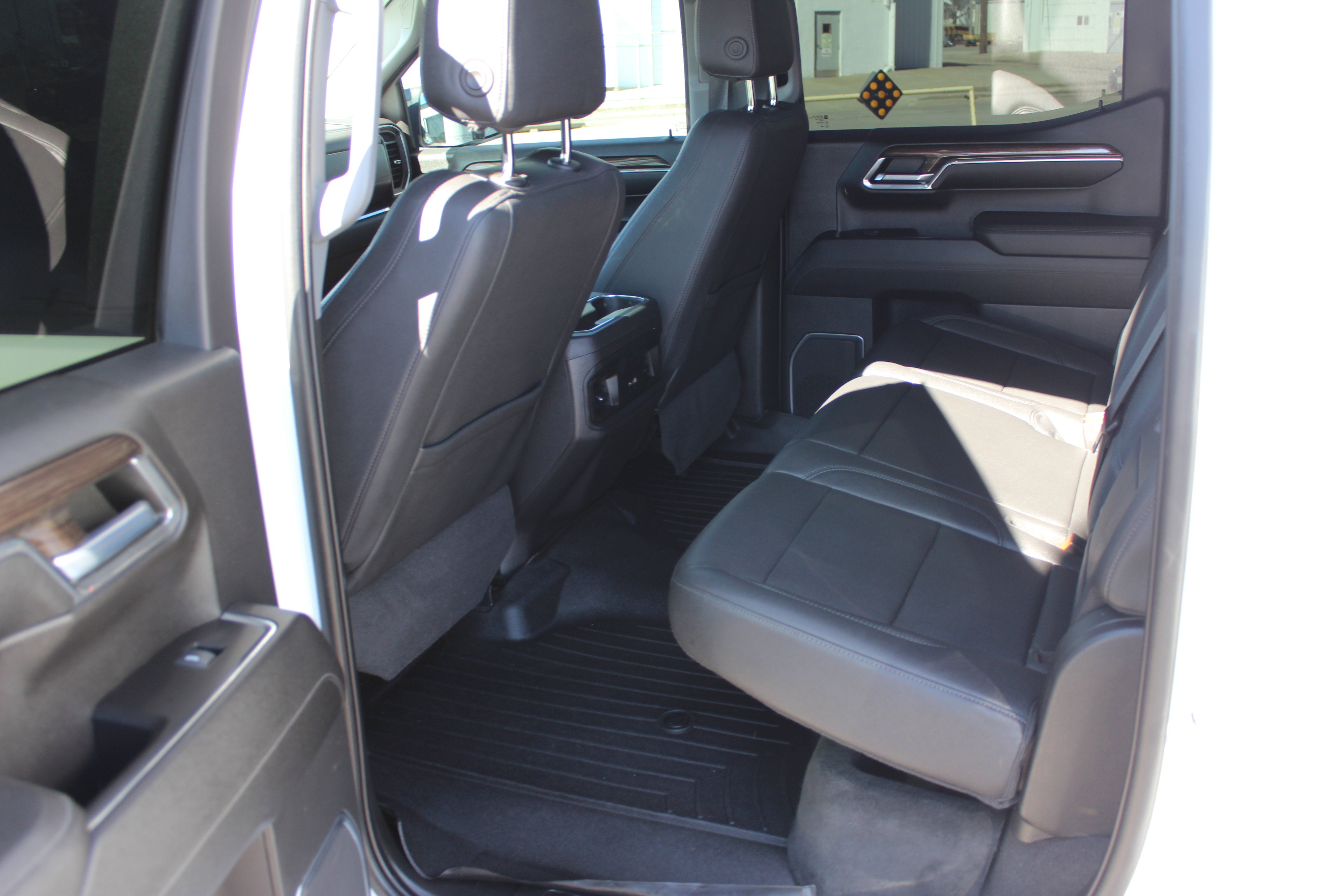 2023 Chevrolet Silverado 1500 4WD Crew Cab Short Bed RST