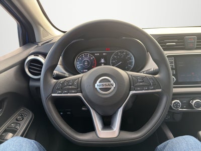 2021 Nissan Versa SV Xtronic CVT
