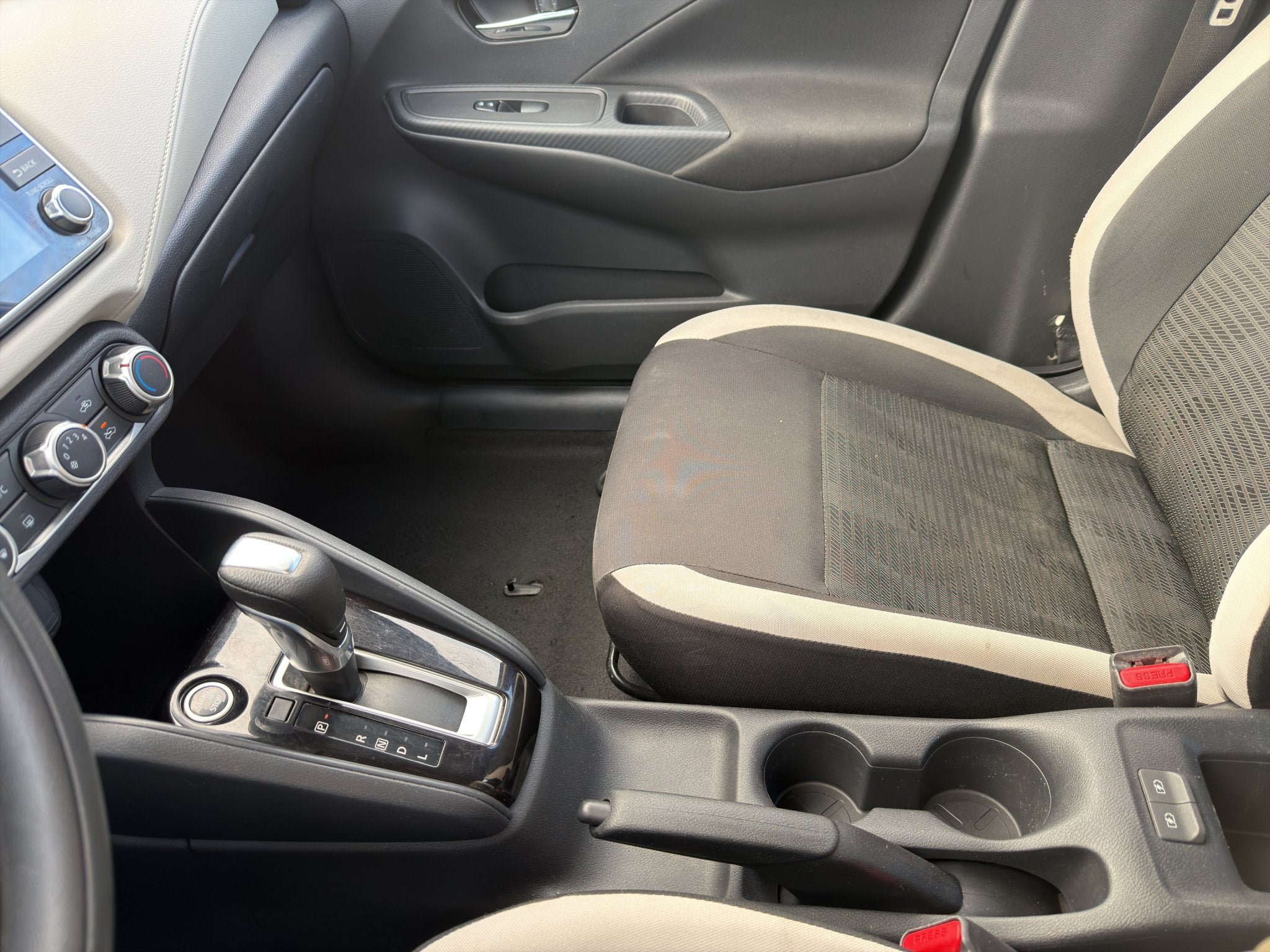2021 Nissan Versa SV Xtronic CVT