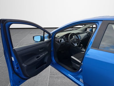 2021 Nissan Versa SV Xtronic CVT