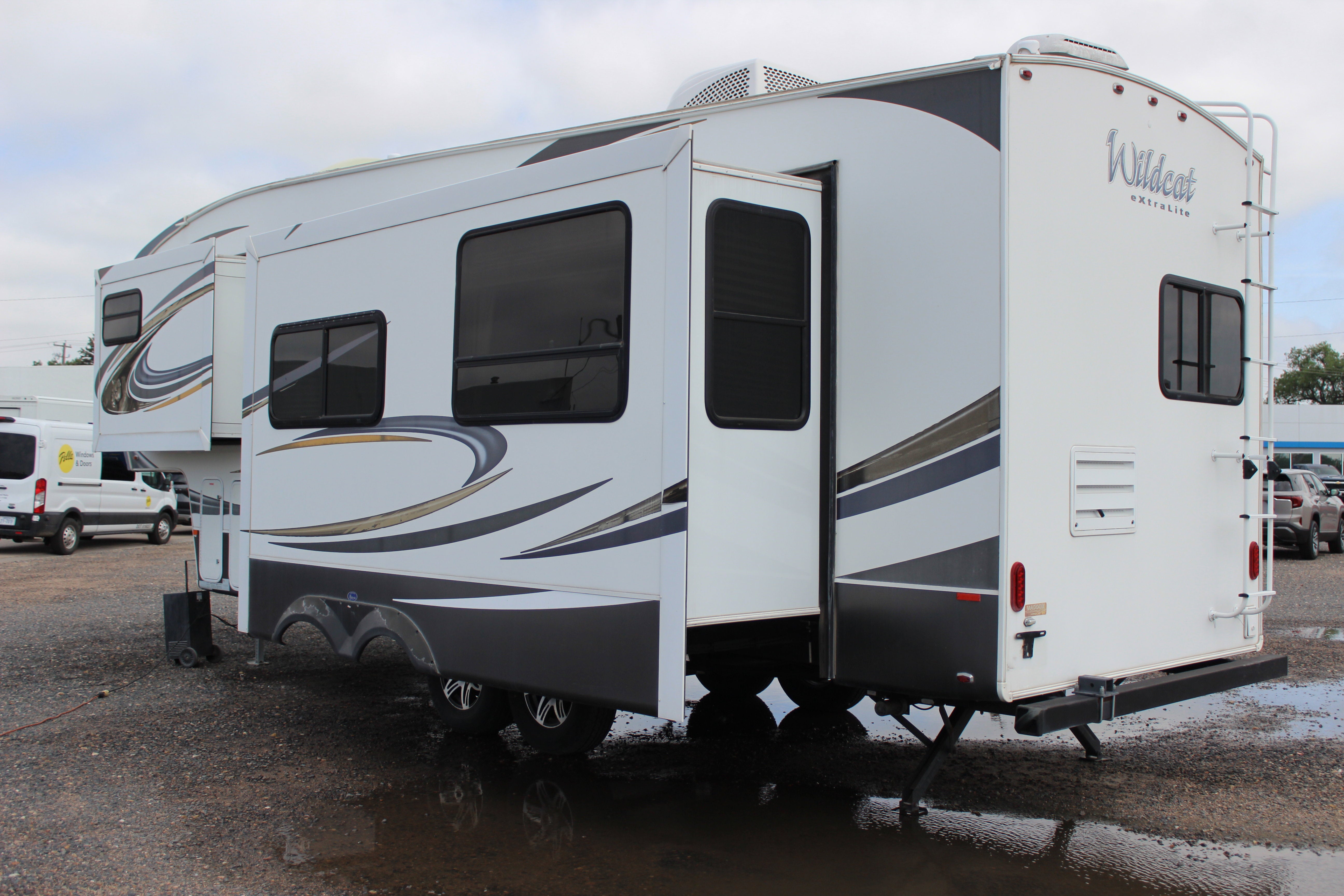 2014 Forest River Wild Cat Base